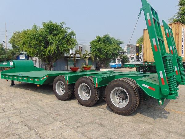 Máy kéo rơ moóc có trọng tải từ 3.500 kg trở lên