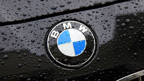 Logo của BMW là biểu tượng cho lịch sử và truyền thống lâu đời của xứ Bavaria.