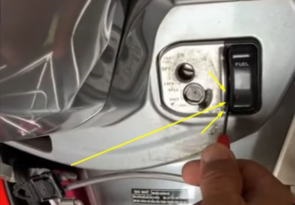 Xử lý các tình huống đặc biệt khi mở cốp xe Vision