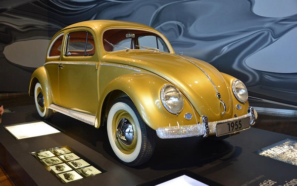 Beetle, Golf và Passat là những mẫu xe tiêu biểu mang tính biểu tượng của Volkswagen
