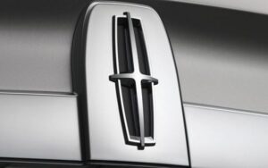 Logo của Lincoln thể hiện một thông điệp mạnh mẽ về sự thống nhất và văn hóa